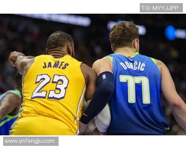 布朗尼爆发！湖人102-122惨败老鹰，东契奇22+5+11，范德彪12+18