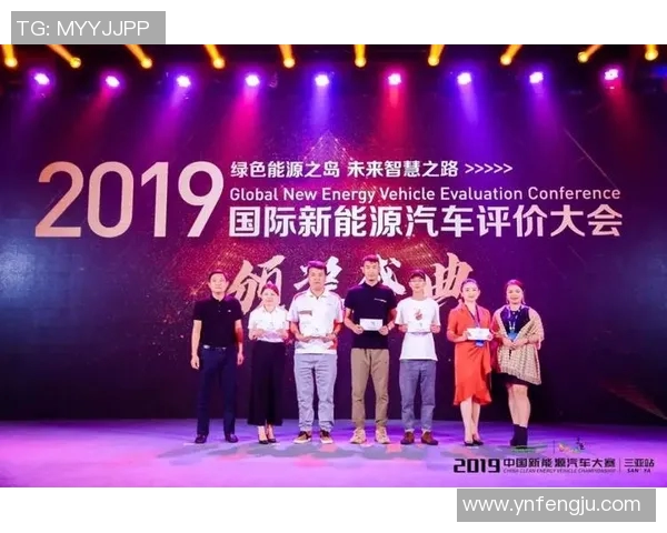 精彩球赛全程直播，带你感受赛场激情与激烈对决，实时数据分析与专家解读